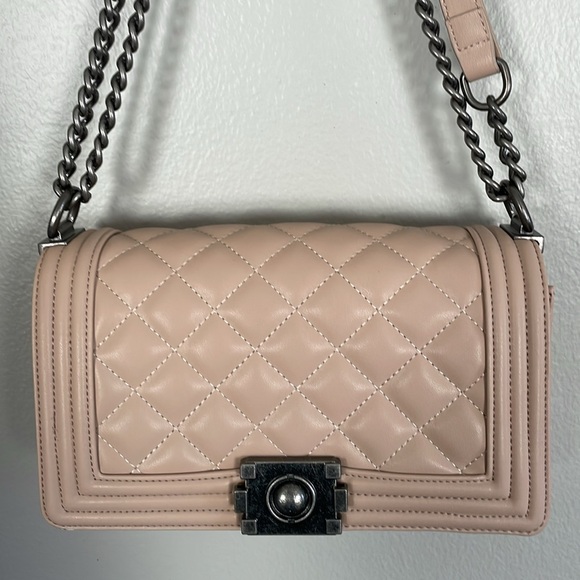 KC Jagger boy 100 % leather cross body like new - Picture 2 of 8